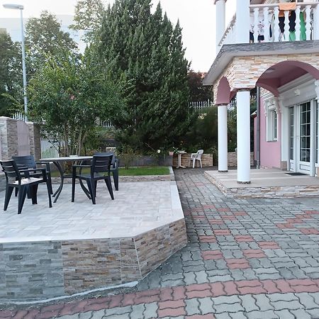 Valloris Apartments Heviz Bagian luar foto