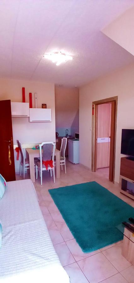 Valloris Apartments Heviz Bagian luar foto