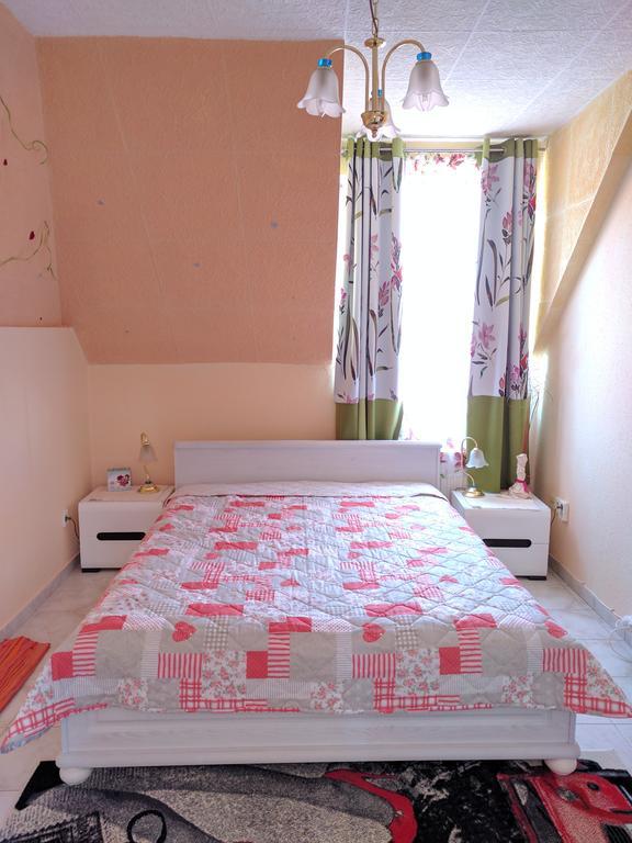 Valloris Apartments Heviz Bagian luar foto